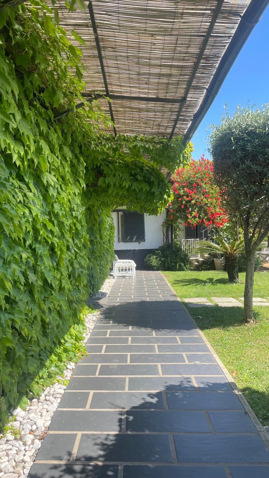 Hotel Atlantic Marina Di Carrara Exterior photo