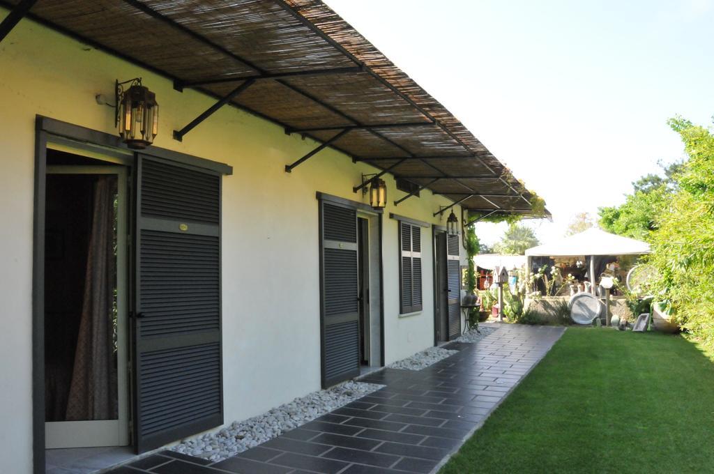 Hotel Atlantic Marina Di Carrara Exterior photo